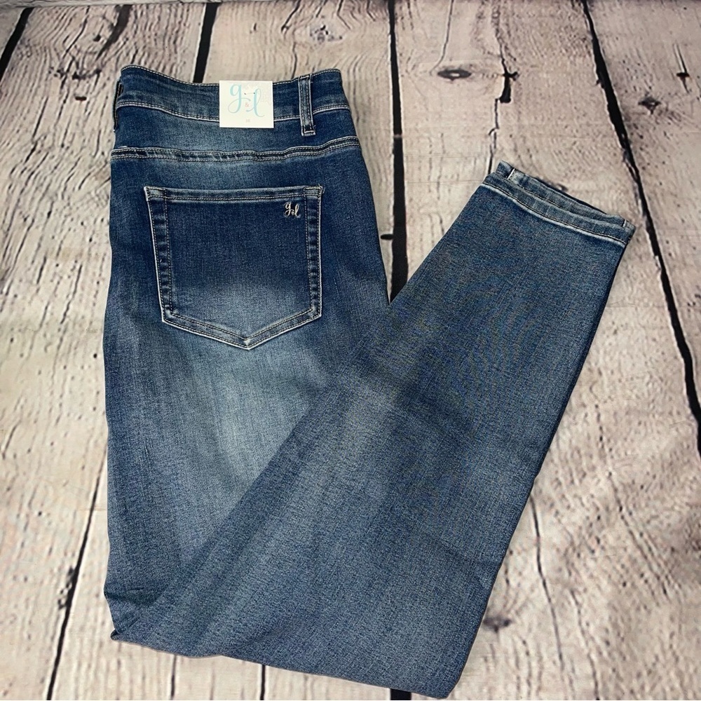 Grace & lace distressed patch jeans size 16